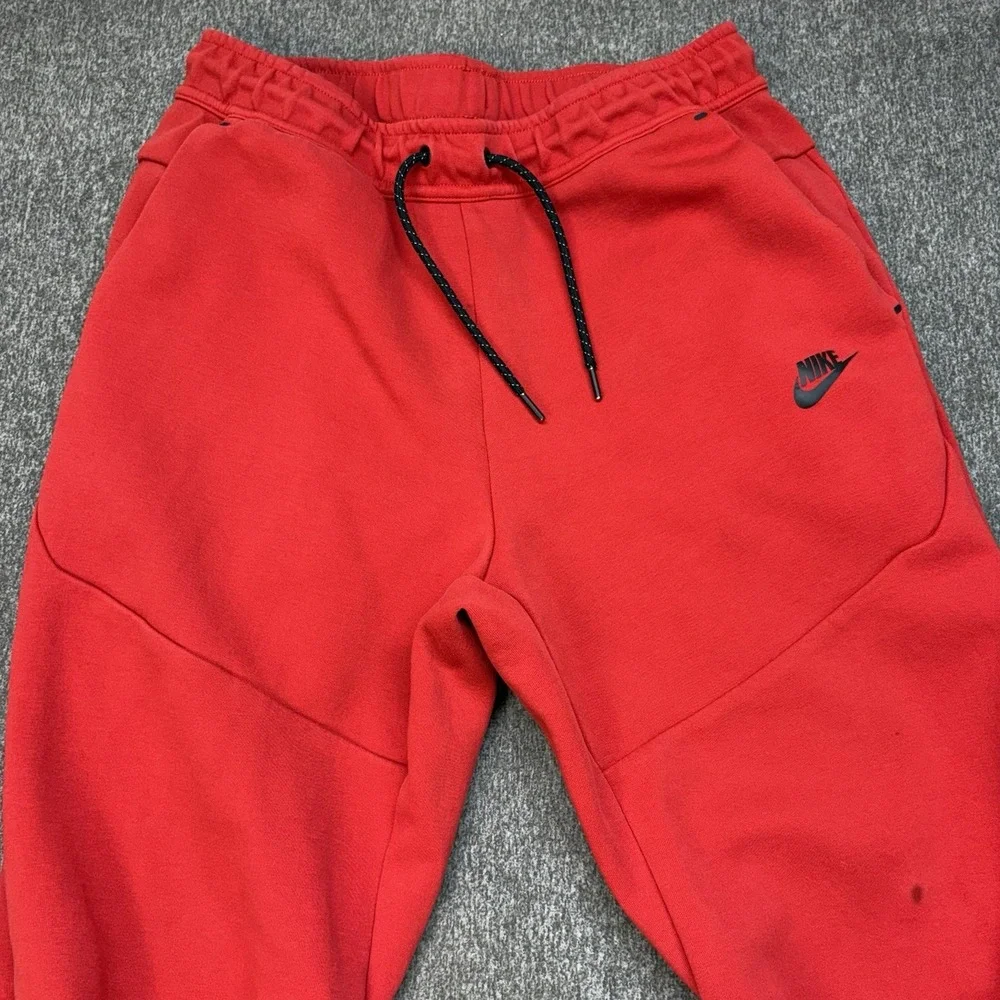 Nike Tech Fleece Jogger Red Sweatpants Mens Medium Performance CU4495